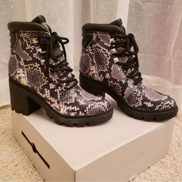 Marc Fisher Lug Boot Kini Snakeskin Size NWT